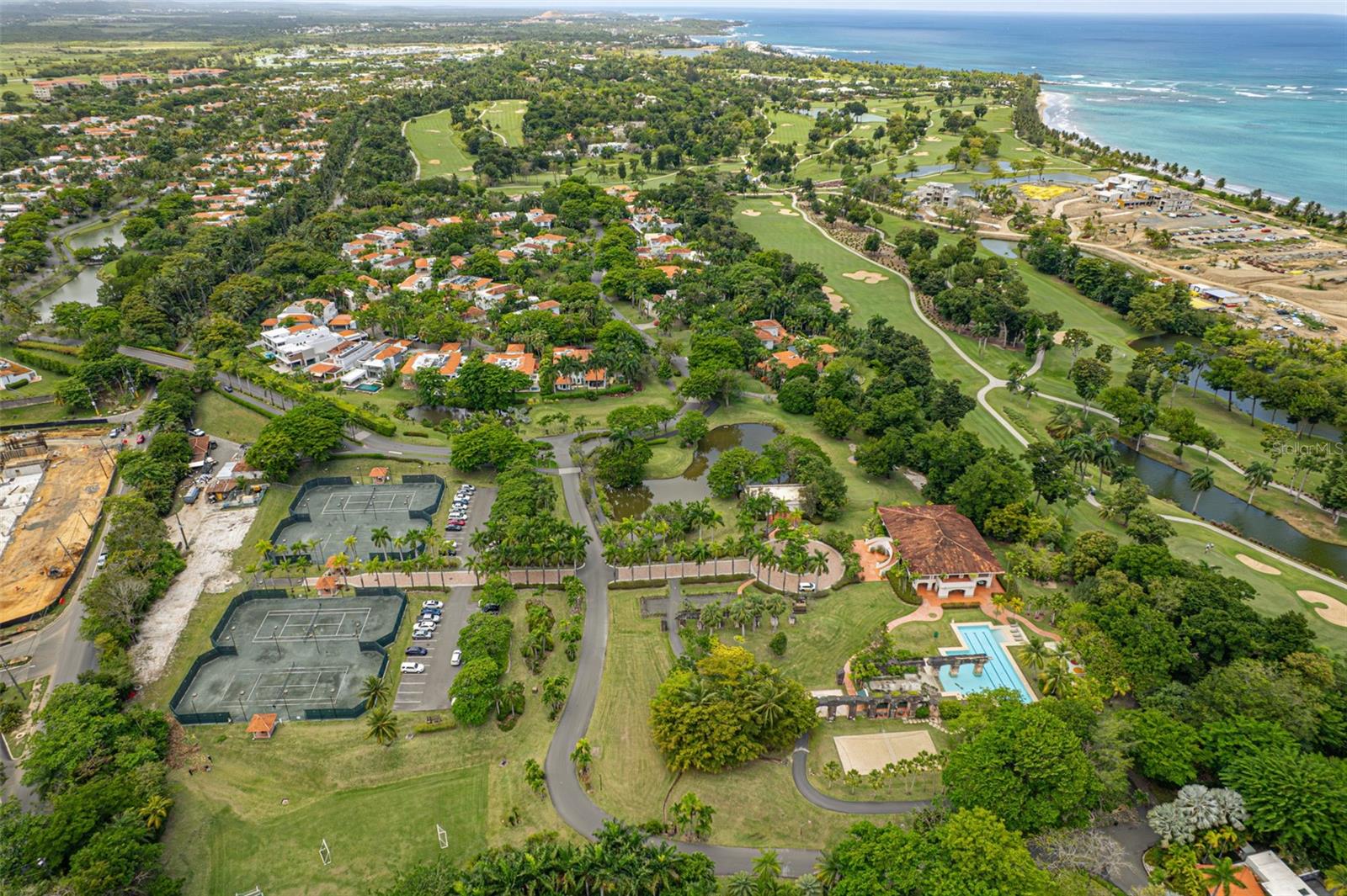 DORADO BEACH EAST - Residential