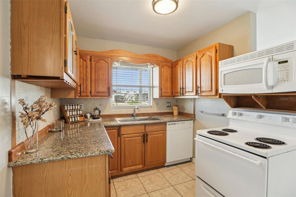 Photo of 350 51st Avenue N, St Petersburg, FL 33703 (MLS # TB8442869)