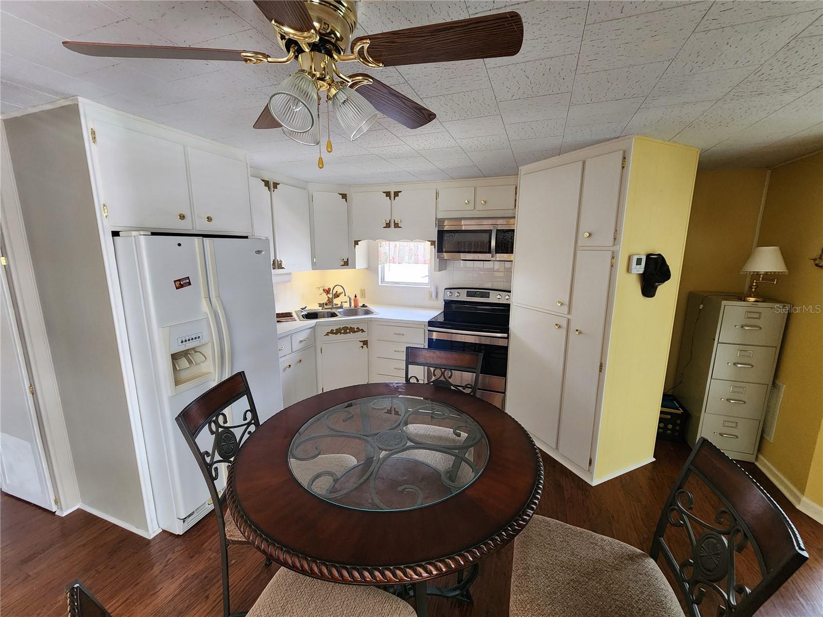 CHATEAU VILLAGE CO-OP - Residential