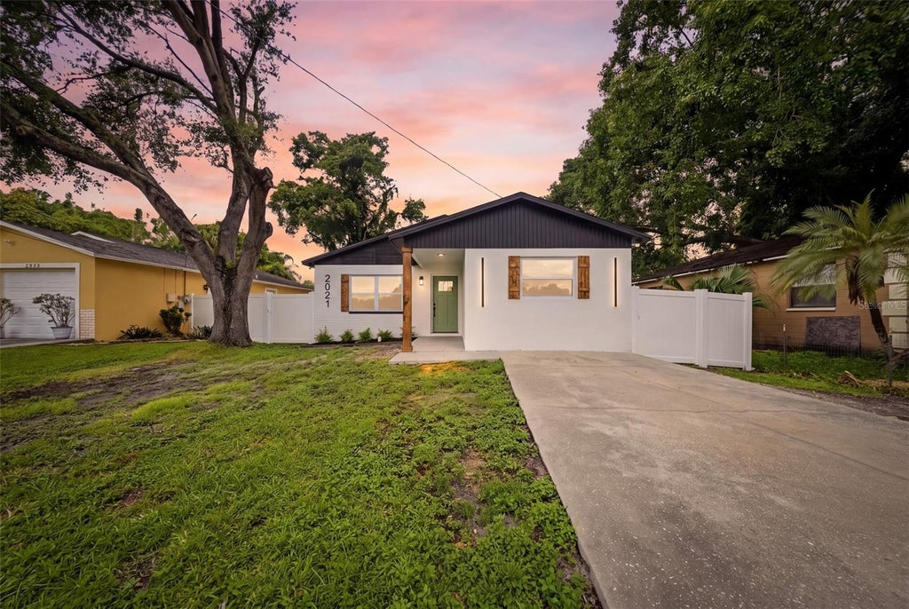 Photo of 2921 57 Avenue N, St Petersburg, FL 33714 (MLS # TB8546740)