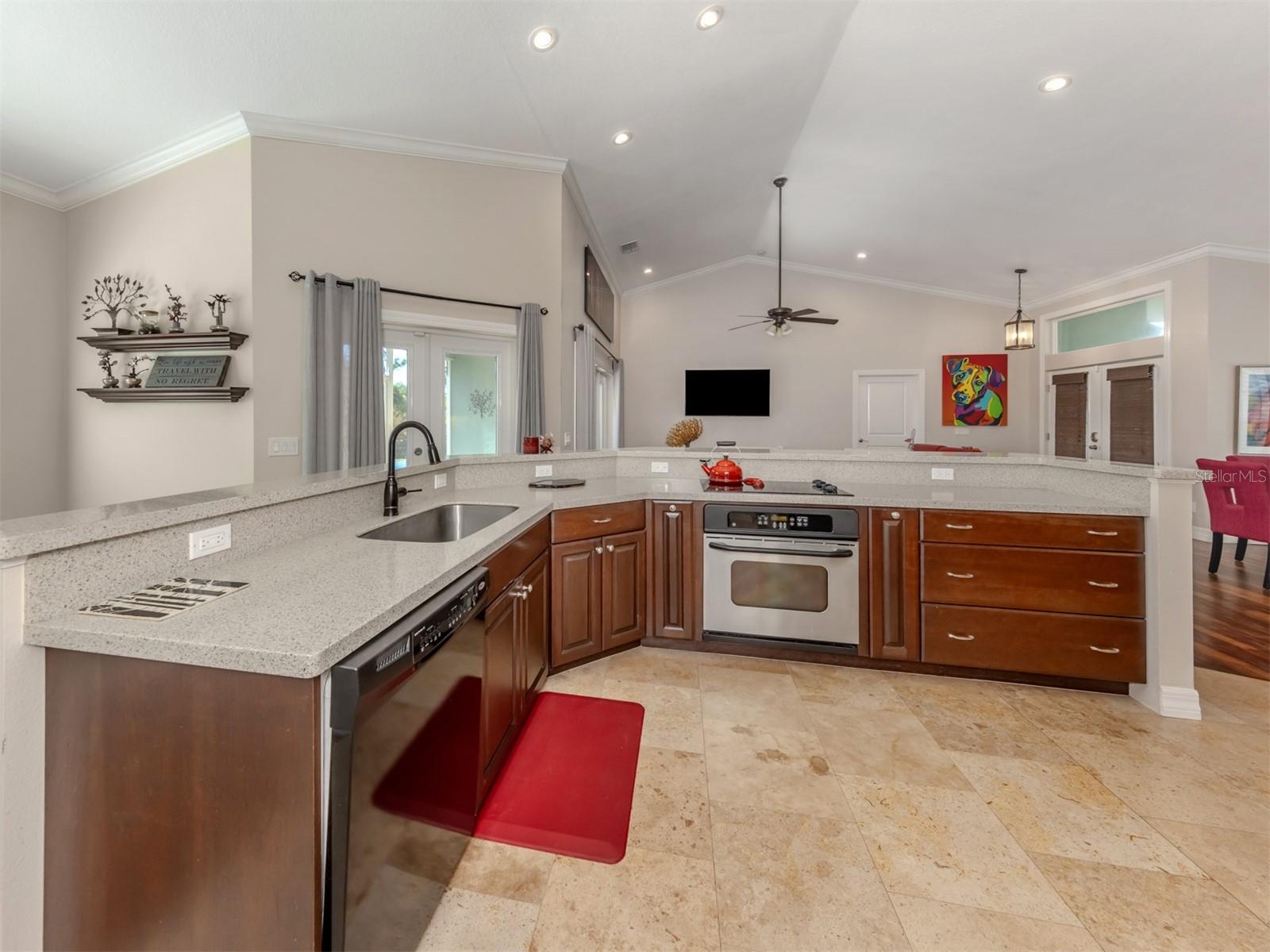 WHISPERING PINES - Residential