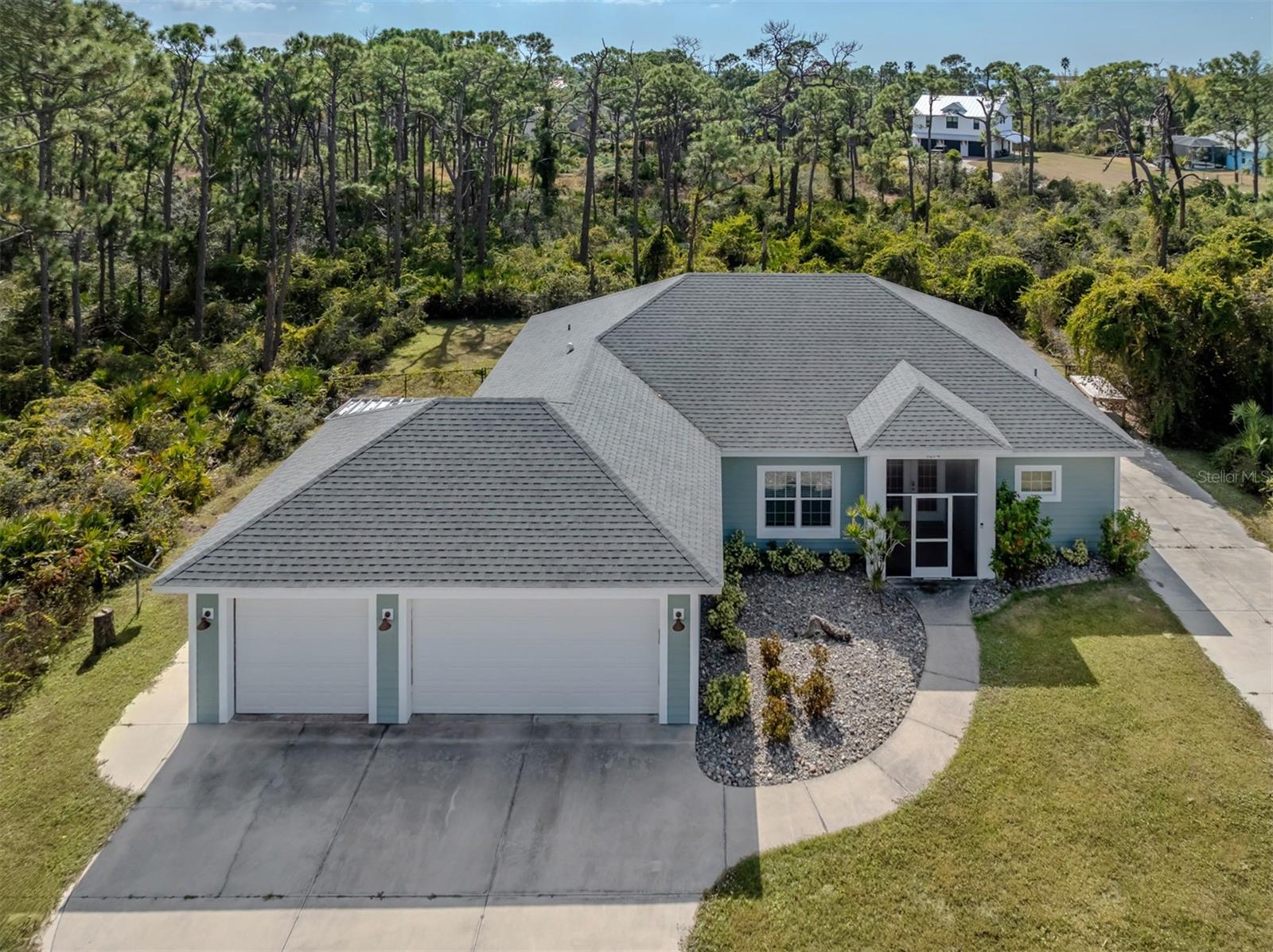 WHISPERING PINES - Residential