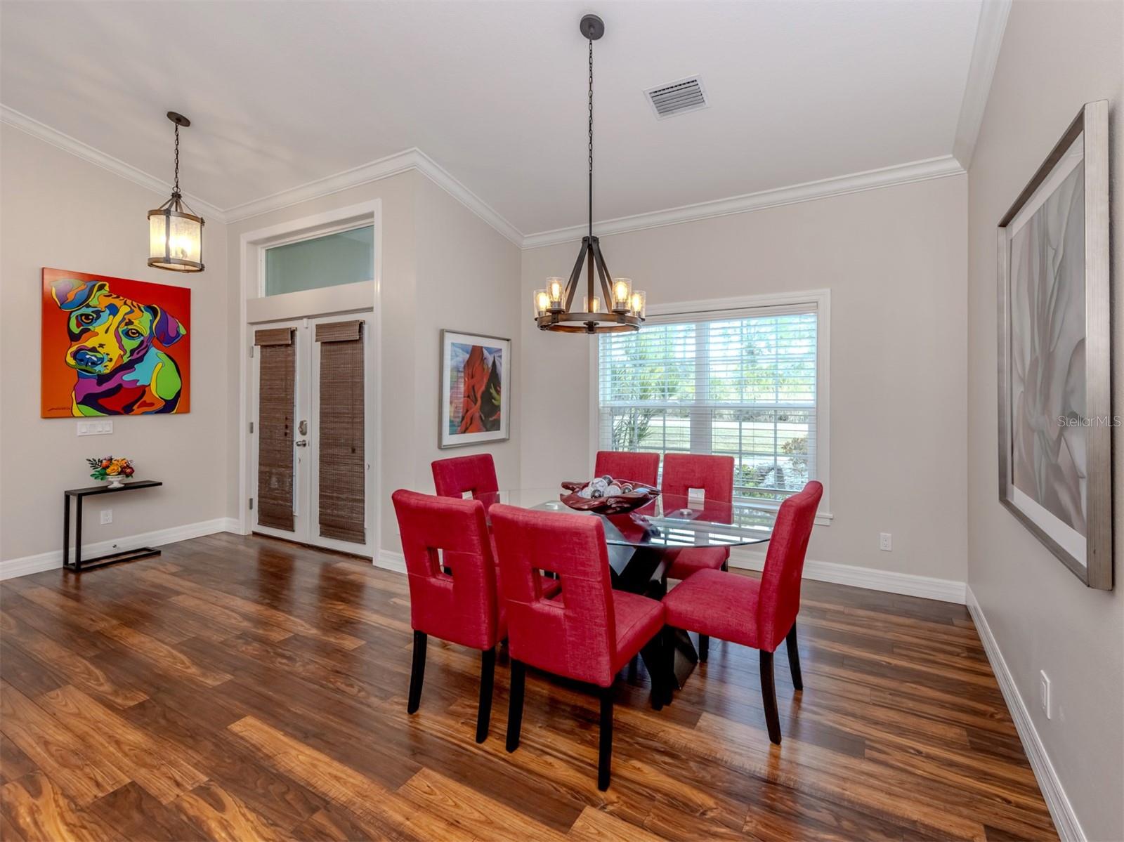 WHISPERING PINES - Residential