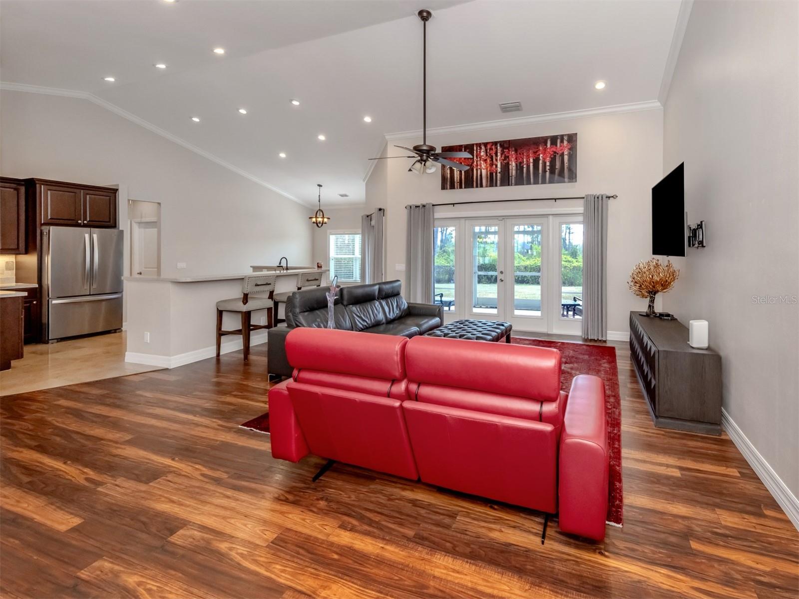 WHISPERING PINES - Residential