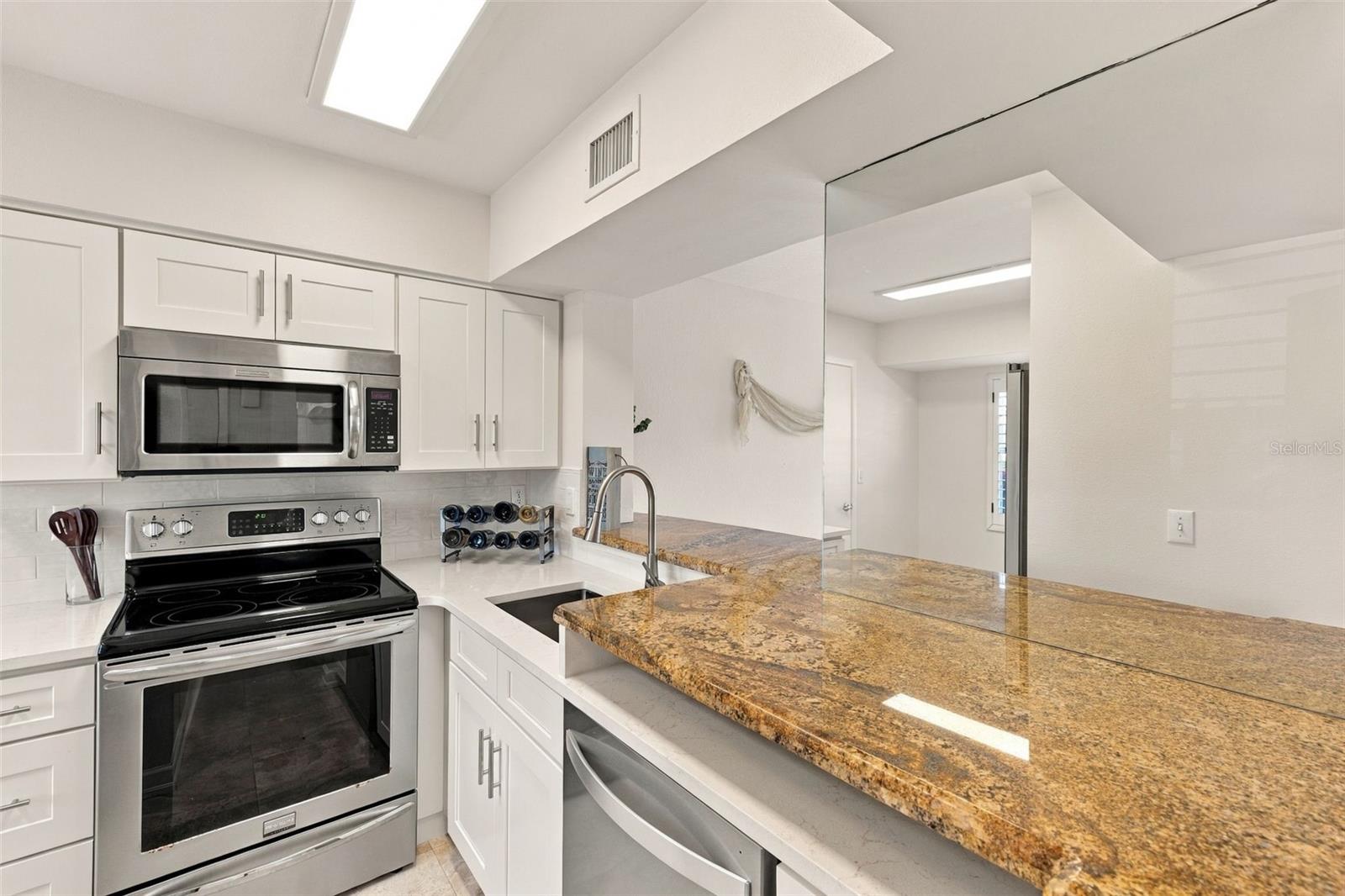6101 MIRADA CIRCLE