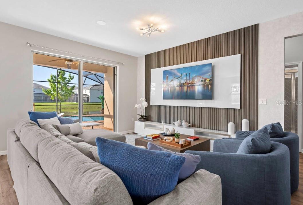4443 SHIVA LOOP