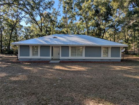 Photo of 4739 SE 60th Avenue, Trenton, FL 32693 (MLS # OM713546)