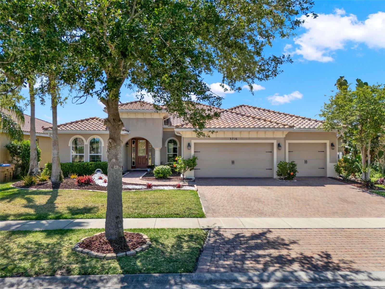 3716 PARADISO CIRCLE