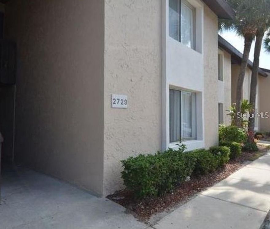 Available Now – 2 Bedroom, 2 Bath First-Floor Condo in Sarasota!
Move right into this spacious first-floor condo featuring two bedrooms and two bathrooms. Enjoy peaceful views of the wooded area from your screened lanai, perfect for relaxing morning coffee or quiet evenings outdoors.

Residents have access to two community pools, tennis courts, a clubhouse, laundry facilities, and convenient on-site trash stations. Ideally located near everything Sarasota has to offer — including great restaurants, shopping, downtown Sarasota, I-75, and the world-famous Siesta Key Beach.

Experience comfort, convenience, and the best of Florida living in one perfect location!