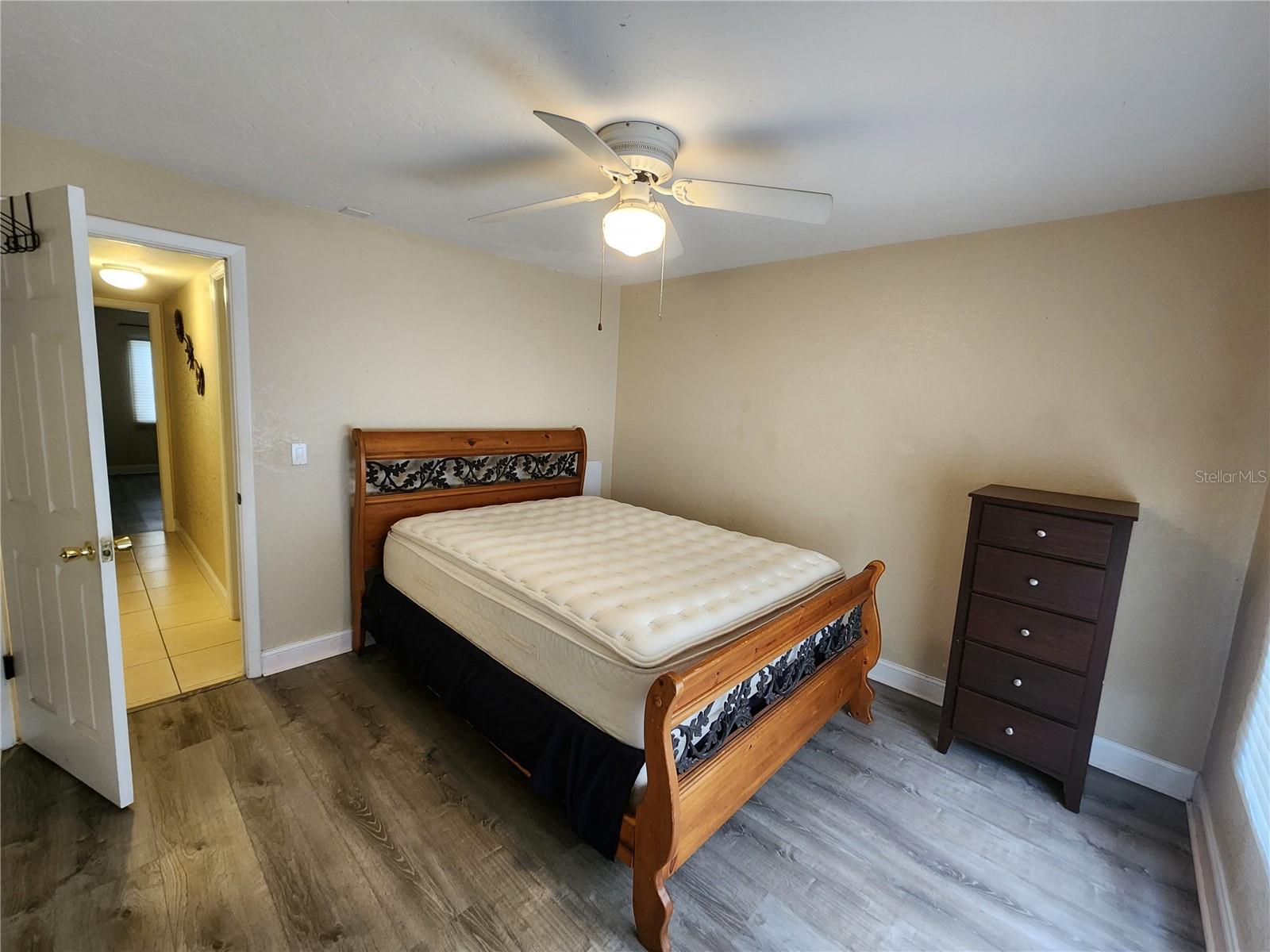 HIDDEN LAKE VILLAGE - Residential Lease
