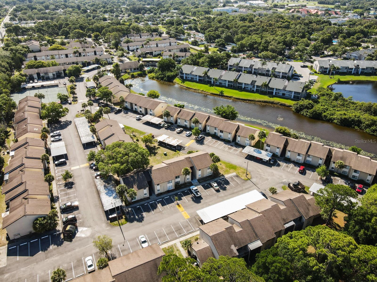 HIDDEN LAKE VILLAGE - Residential Lease
