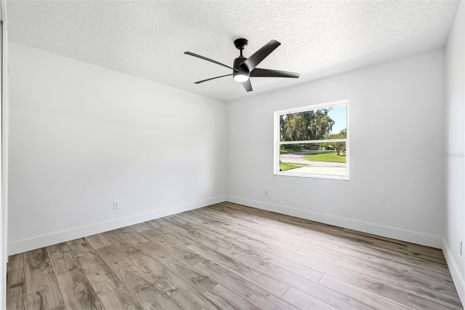 PINE CREST ESTATES - Residential