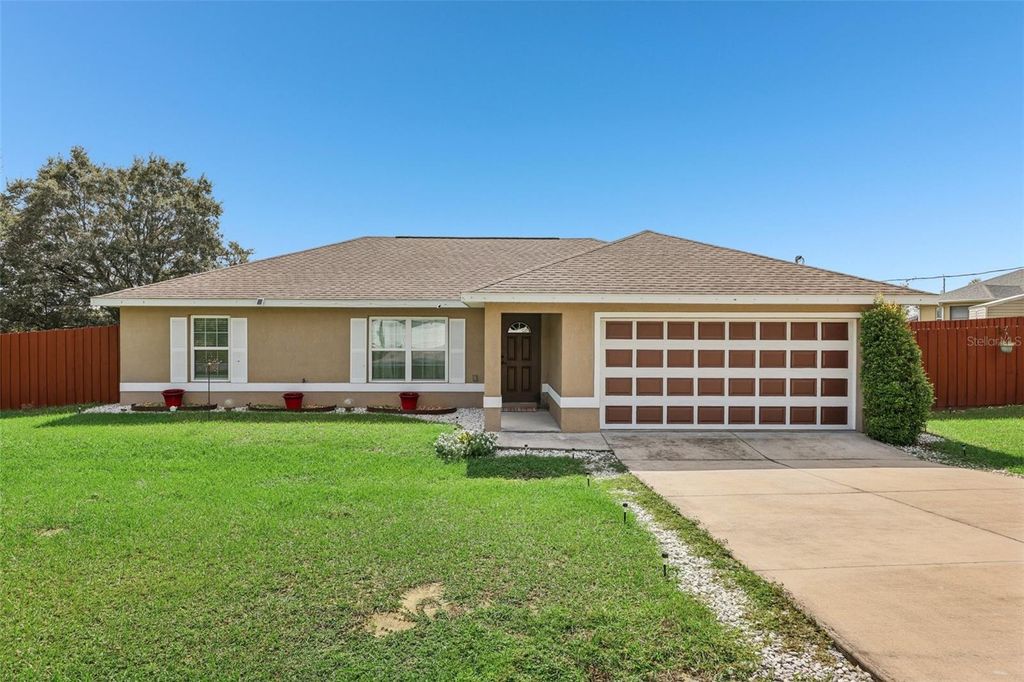 Photo of 176 Juniper Loop Circle, Ocala, FL 34480 (MLS # O6353584)