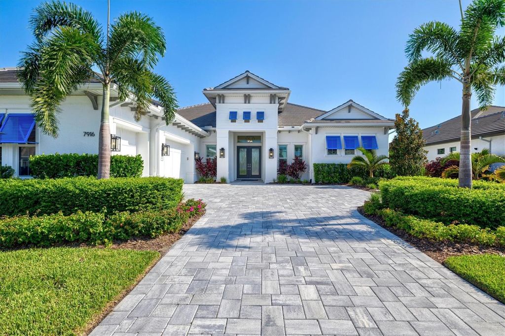 Photo of 7916 Mainsail Lane, Sarasota, FL 34240 (MLS # A4673579)