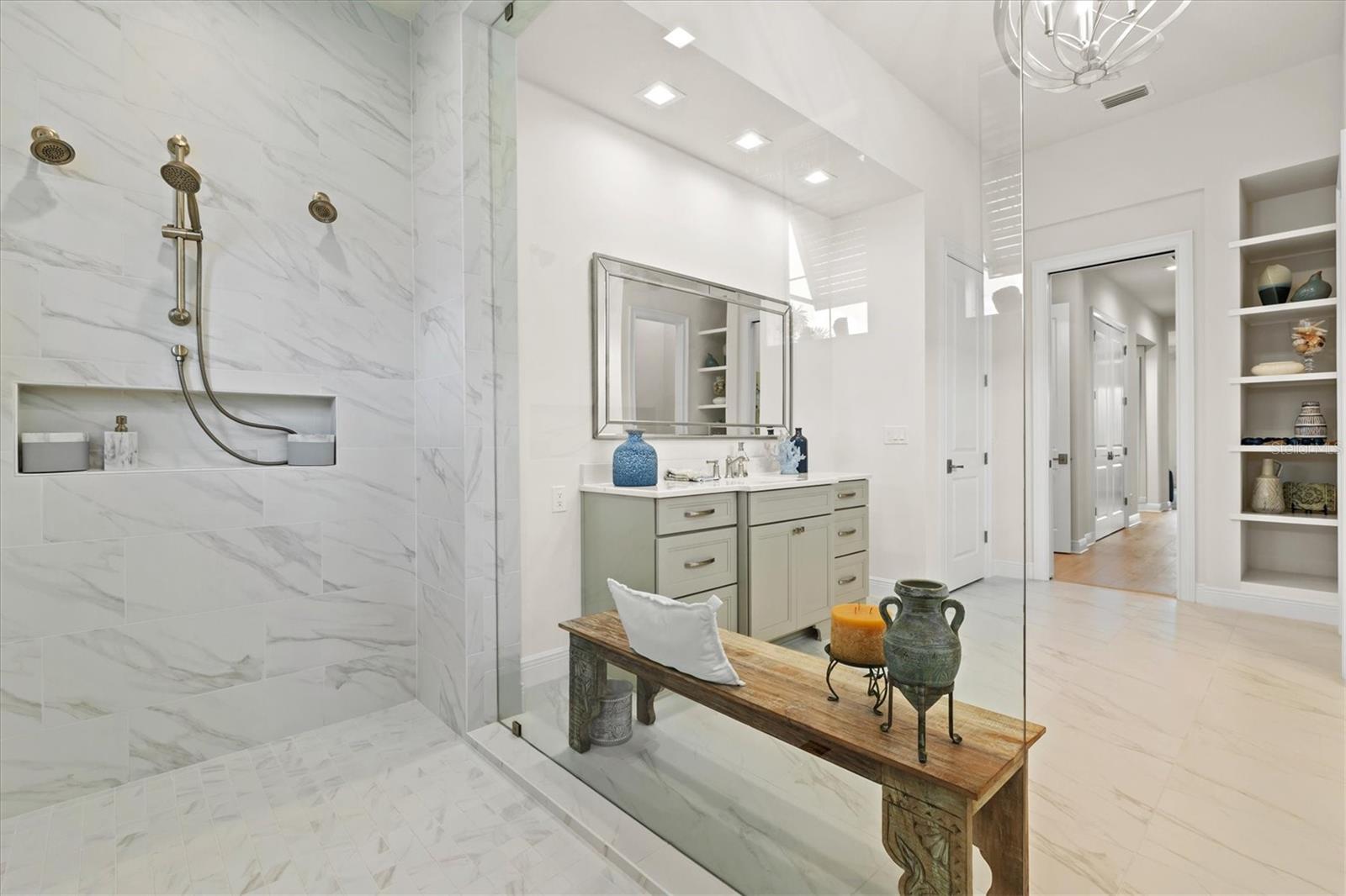 LAKEHOUSE COVE/WATERSIDE PH 3 - Residential