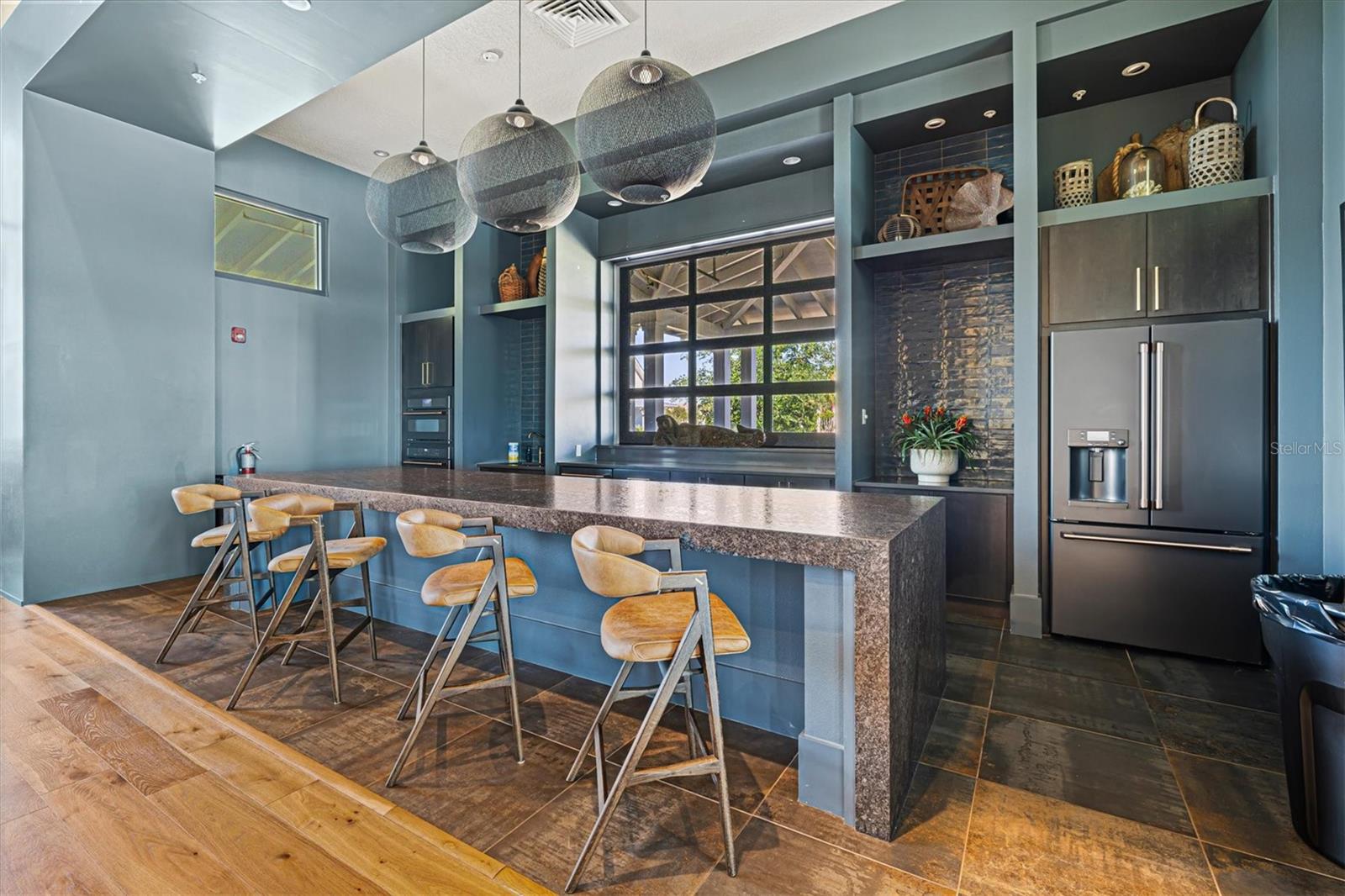 LAKEHOUSE COVE/WATERSIDE PH 3 - Residential