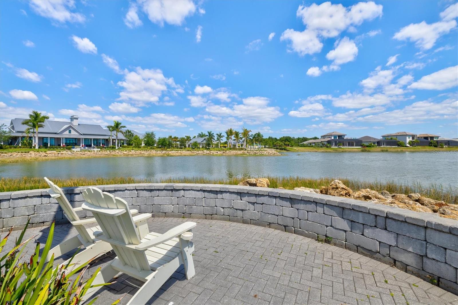 LAKEHOUSE COVE/WATERSIDE PH 3 - Residential