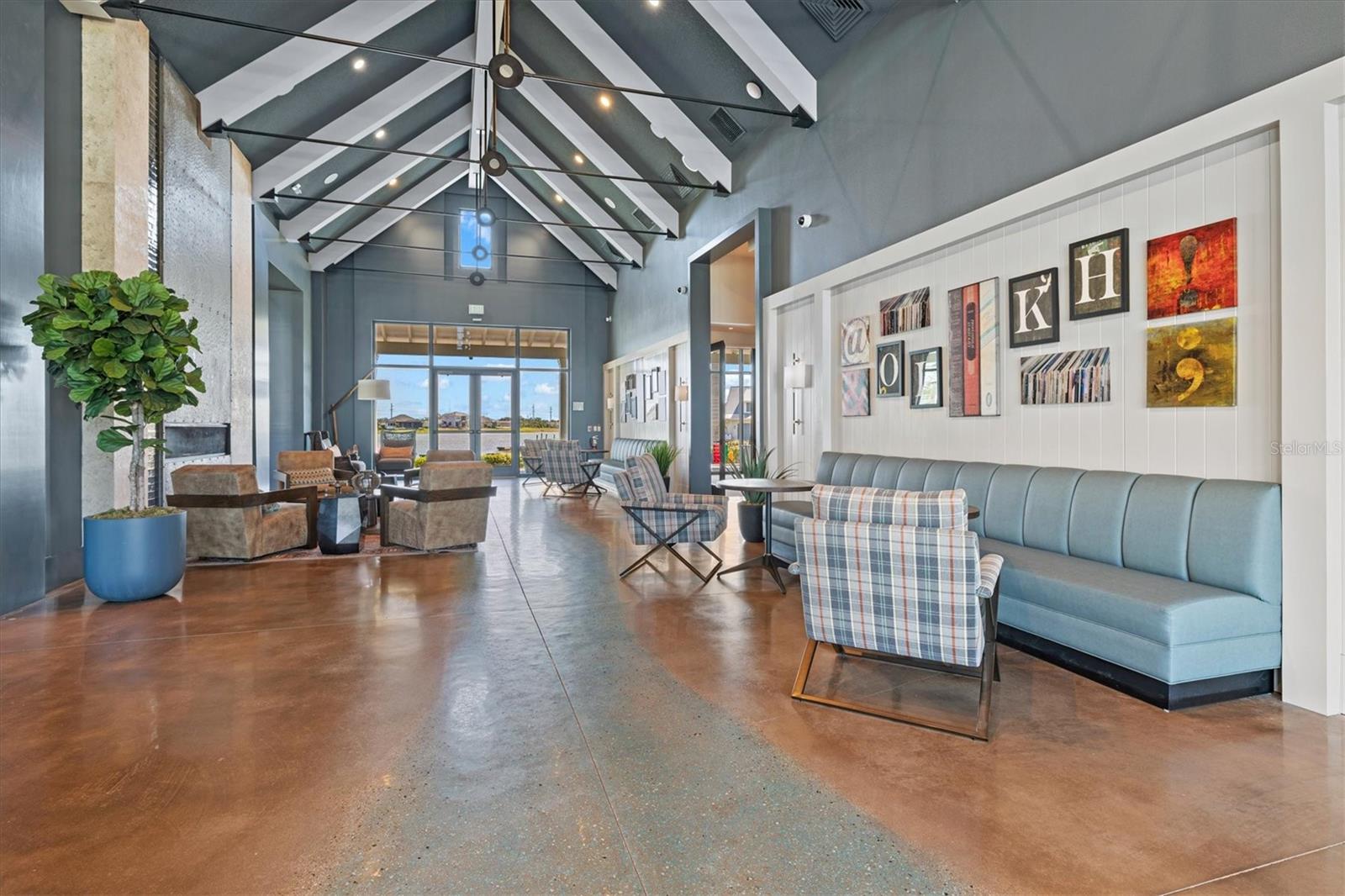 LAKEHOUSE COVE/WATERSIDE PH 3 - Residential