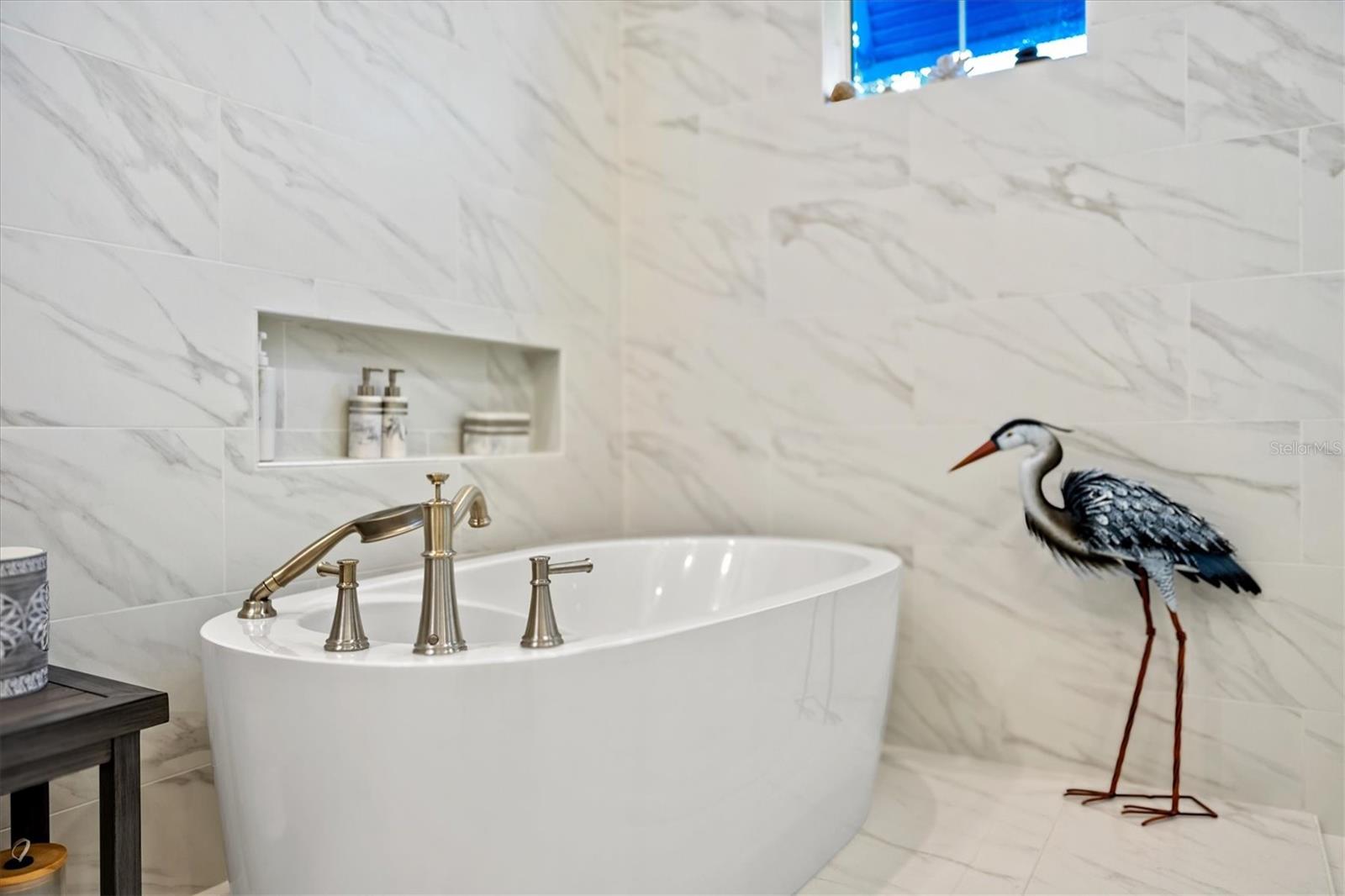 LAKEHOUSE COVE/WATERSIDE PH 3 - Residential