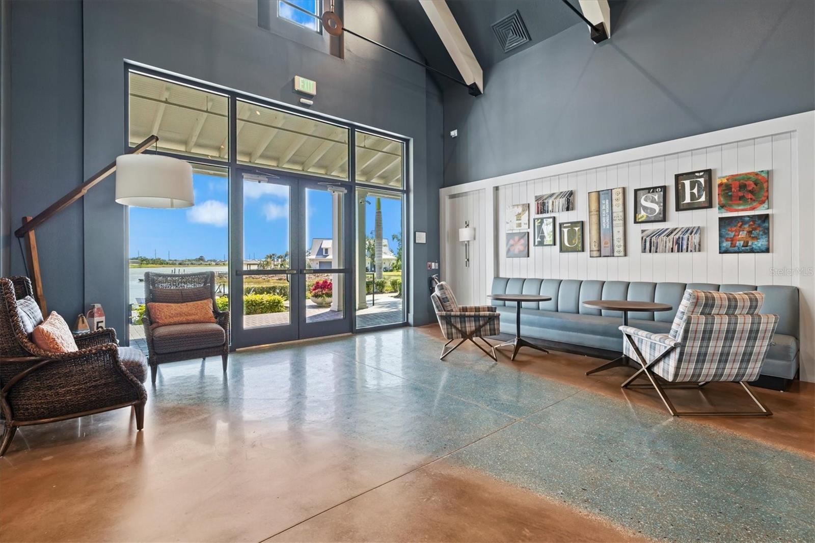 LAKEHOUSE COVE/WATERSIDE PH 3 - Residential