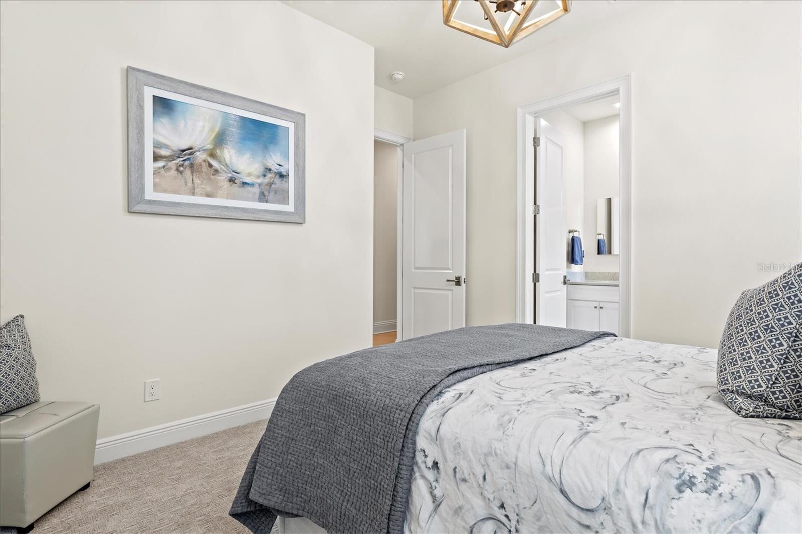 LAKEHOUSE COVE/WATERSIDE PH 3 - Residential