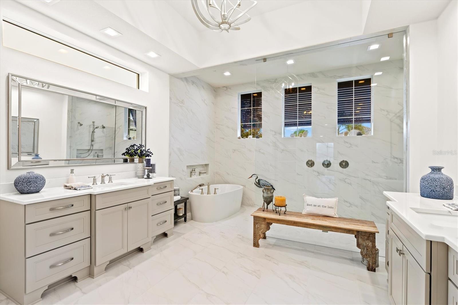 LAKEHOUSE COVE/WATERSIDE PH 3 - Residential