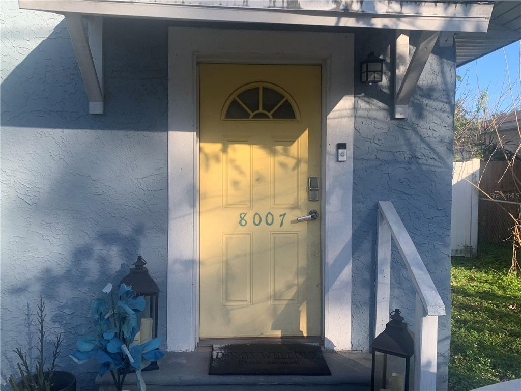 Photo of 8007 N Klondyke Street, Tampa, FL 33604 (MLS # TB8487767)