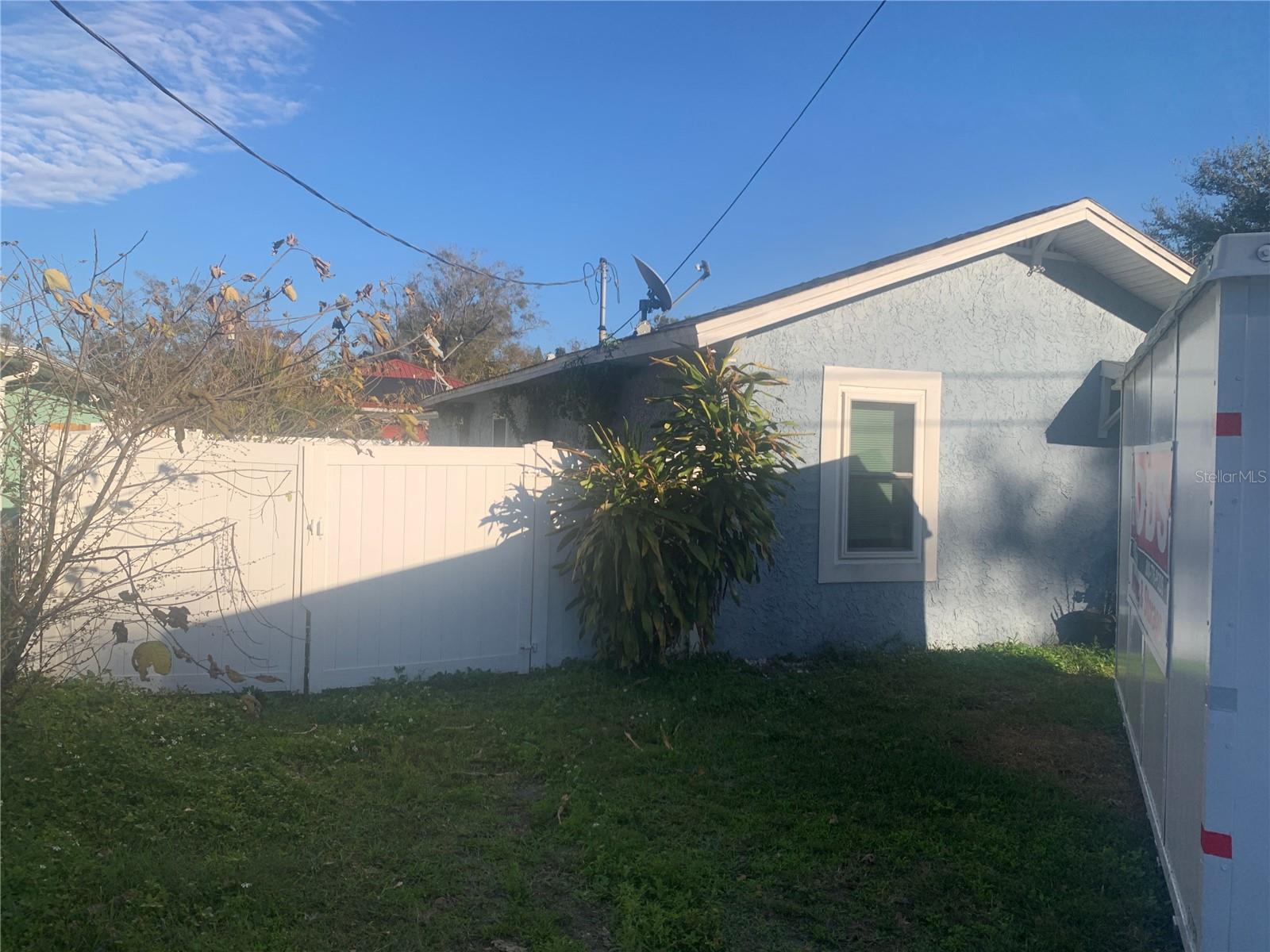 8007 N KLONDYKE STREET