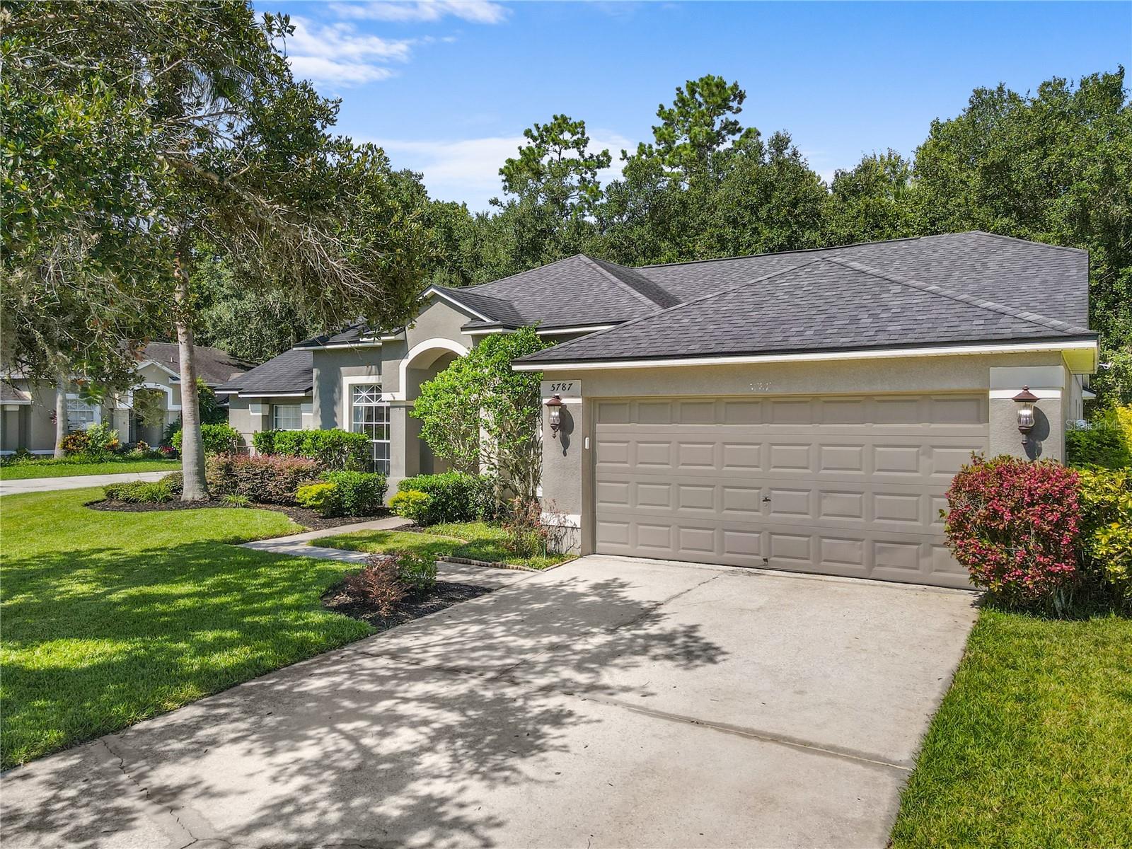 5787 AUTUMN CHASE CIRCLE