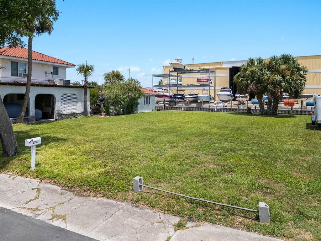 Photo of 274 Lexington Drive, Daytona Beach, FL 32114 (MLS # NS1085422)