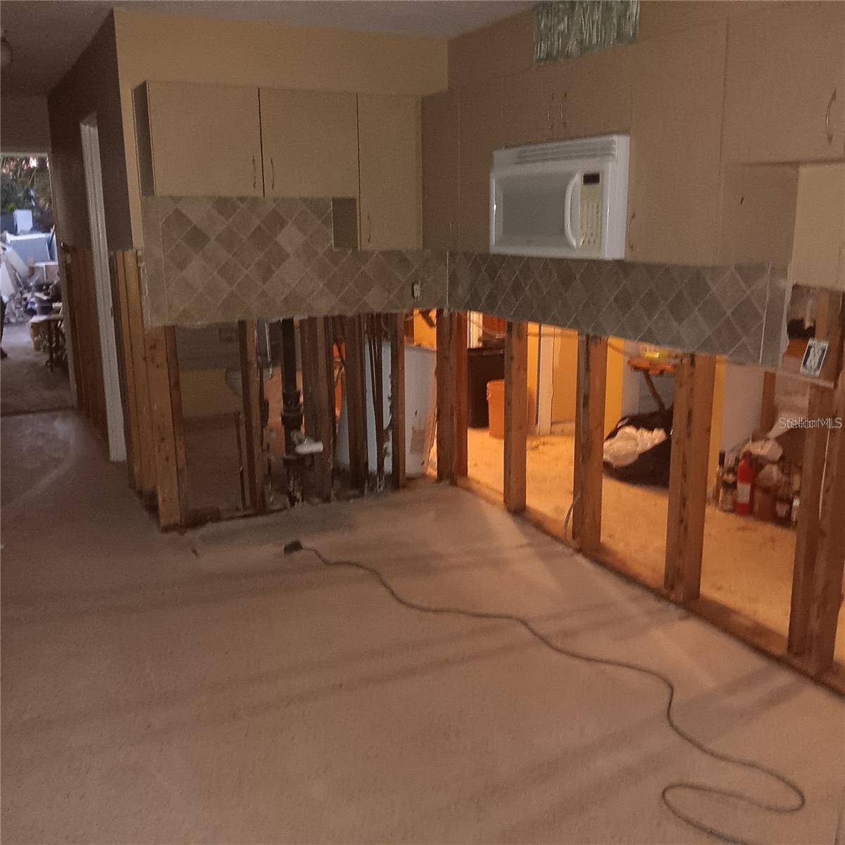 WILLIAMS BILL MADEIRA HARBOR SUB 2ND ADD - Residential Income