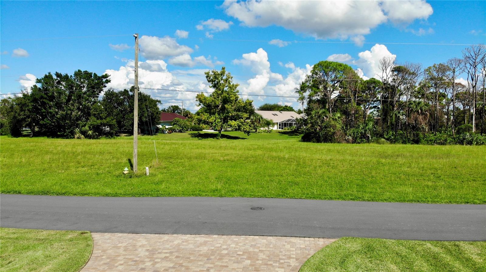 PUNTA GORDA ISLES SEC 21 - Land