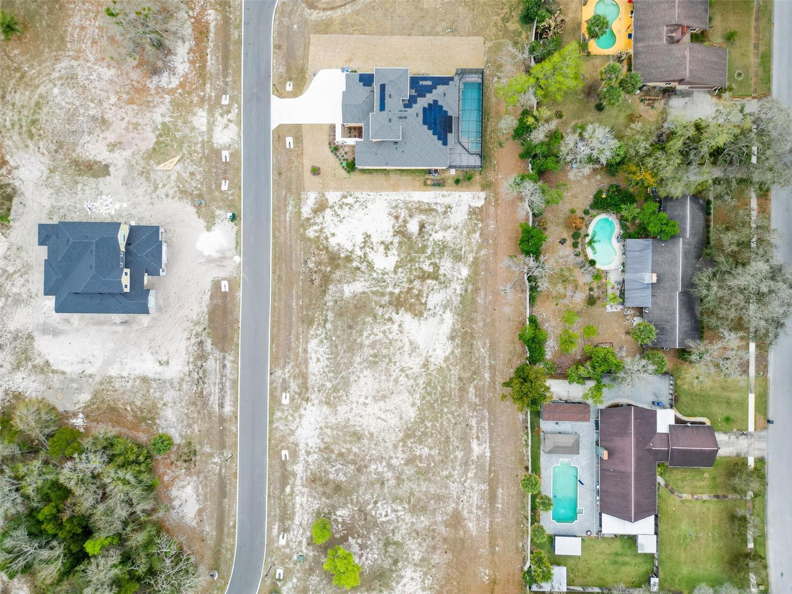 SUNSET ESTATES - Land