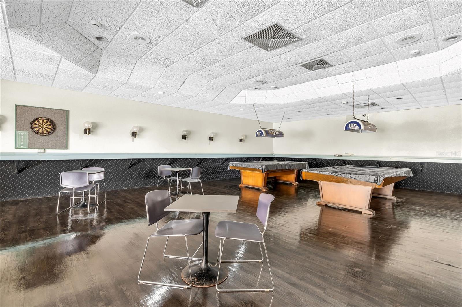 THE TAMPA RACQUET CLUB A CONDO - Residential