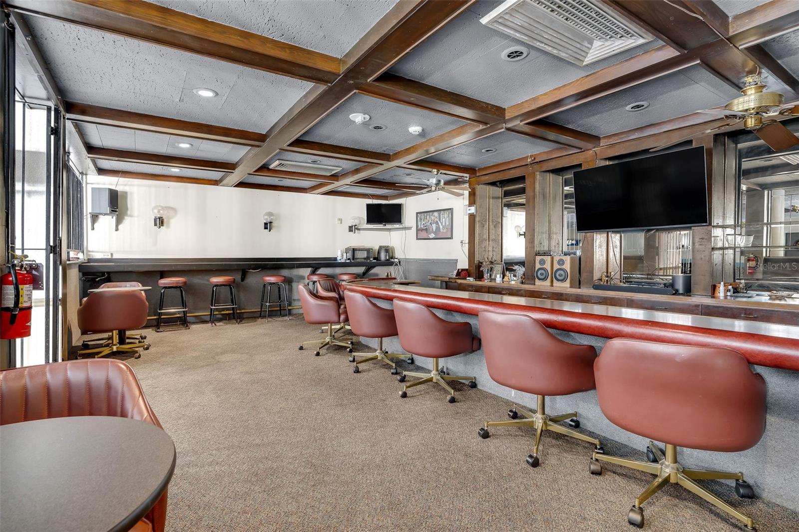 THE TAMPA RACQUET CLUB A CONDO - Residential