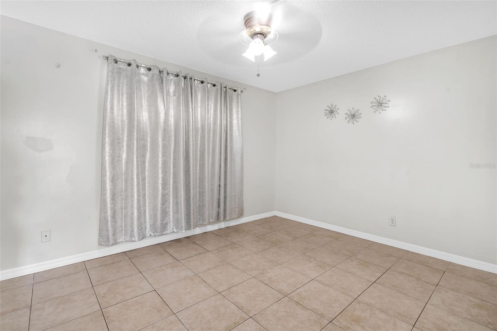 THE TAMPA RACQUET CLUB A CONDO - Residential