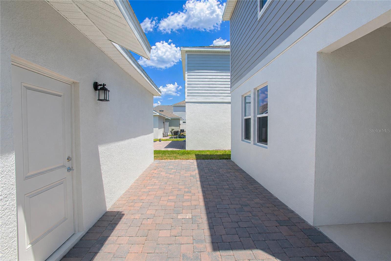 1844 BRIGHT SKY DRIVE