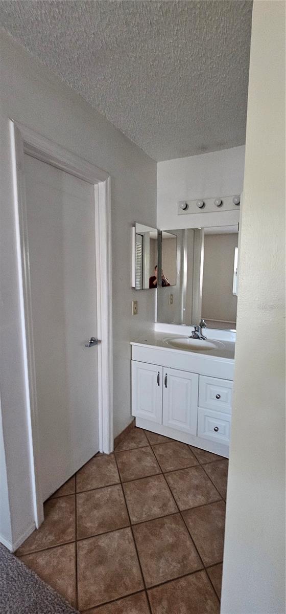 VICTORIA PARK - Residential Lease