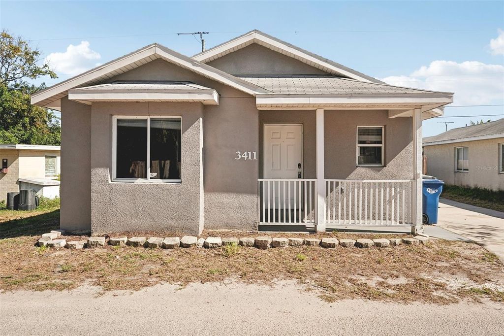 Photo of 3411 20th Street W, Bradenton, FL 34205 (MLS # TB8469479)