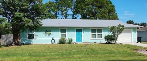 Photo of 361 SW Fairway Avenue, Port Saint Lucie, FL 34983 (MLS # G5104178)