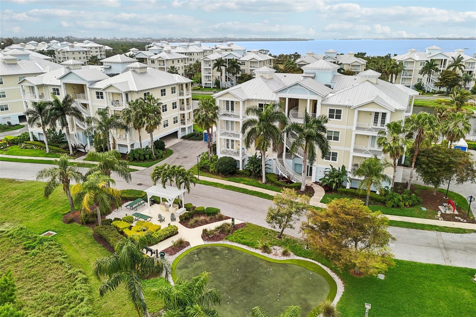 PALMA SOLA BAY CLUB PH 7 - Residential