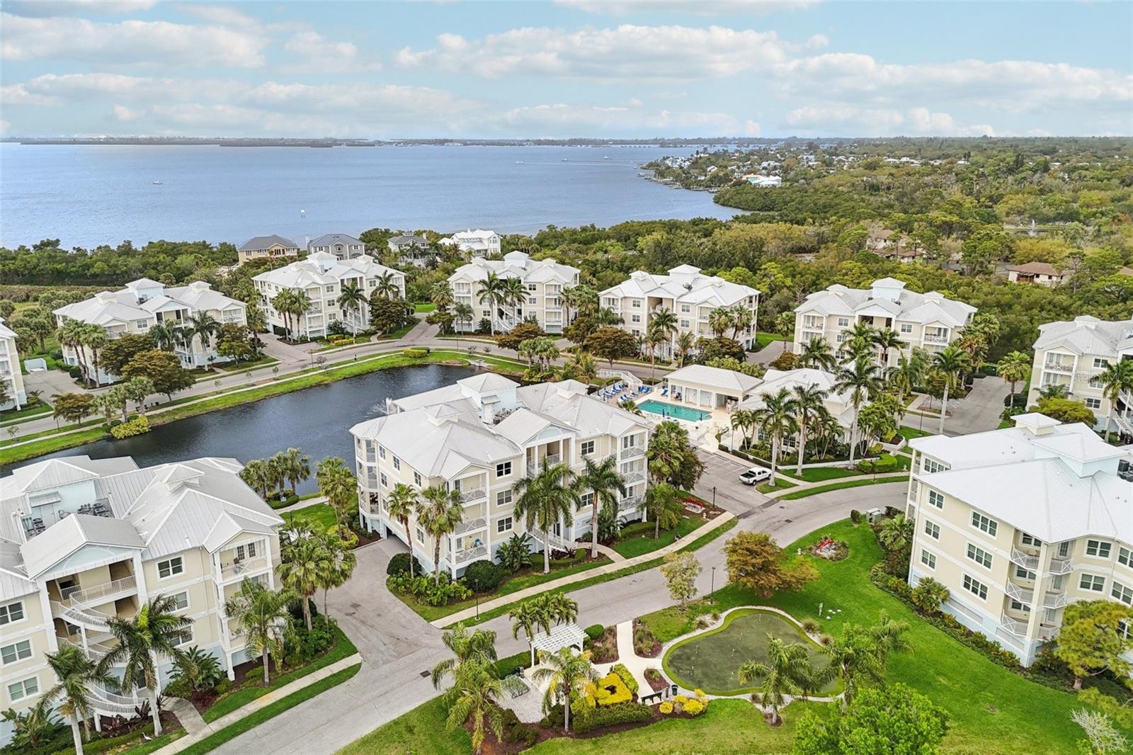 PALMA SOLA BAY CLUB PH 7 - Residential