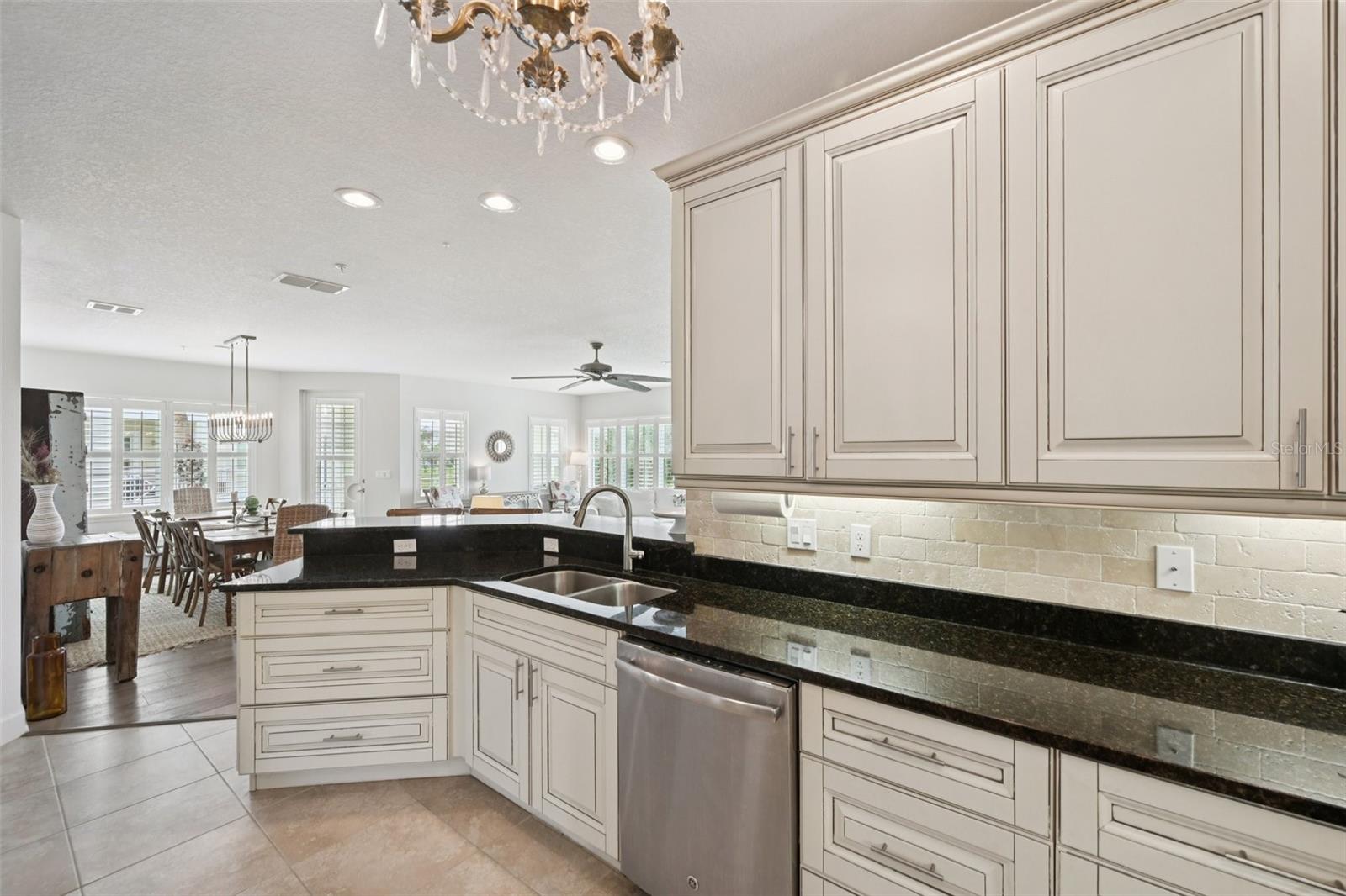 PALMA SOLA BAY CLUB PH 7 - Residential