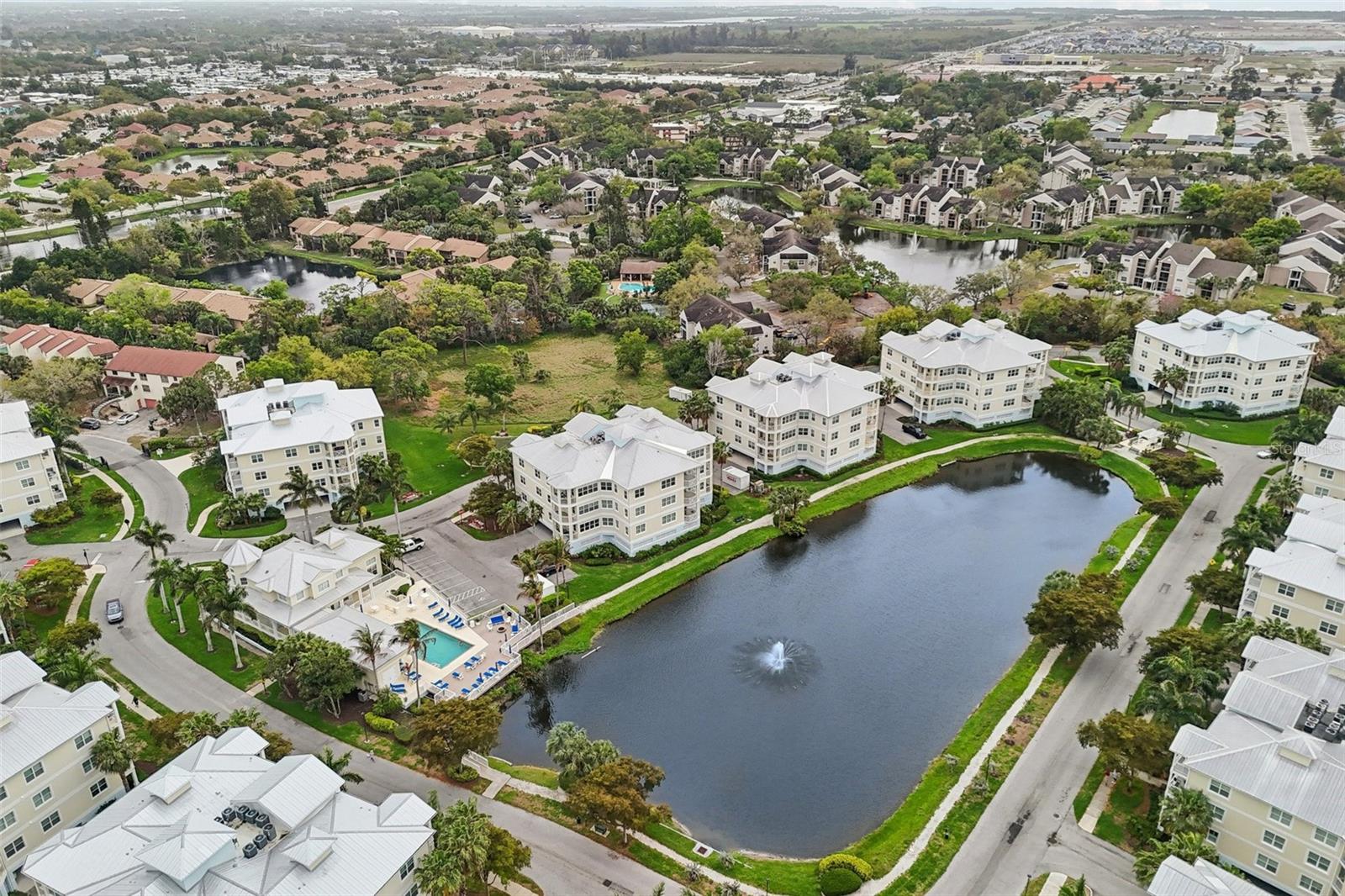 PALMA SOLA BAY CLUB PH 7 - Residential