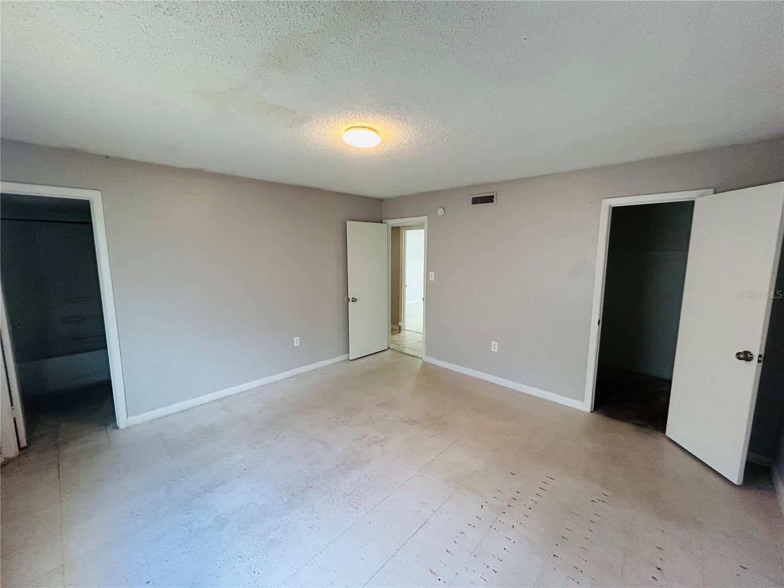 CATALINA ISLES CONDO - Residential Lease