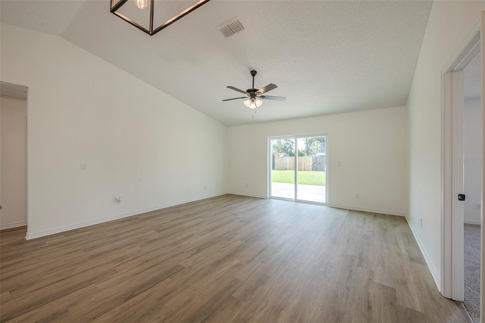 2285 BRIDGEWOOD TRAIL