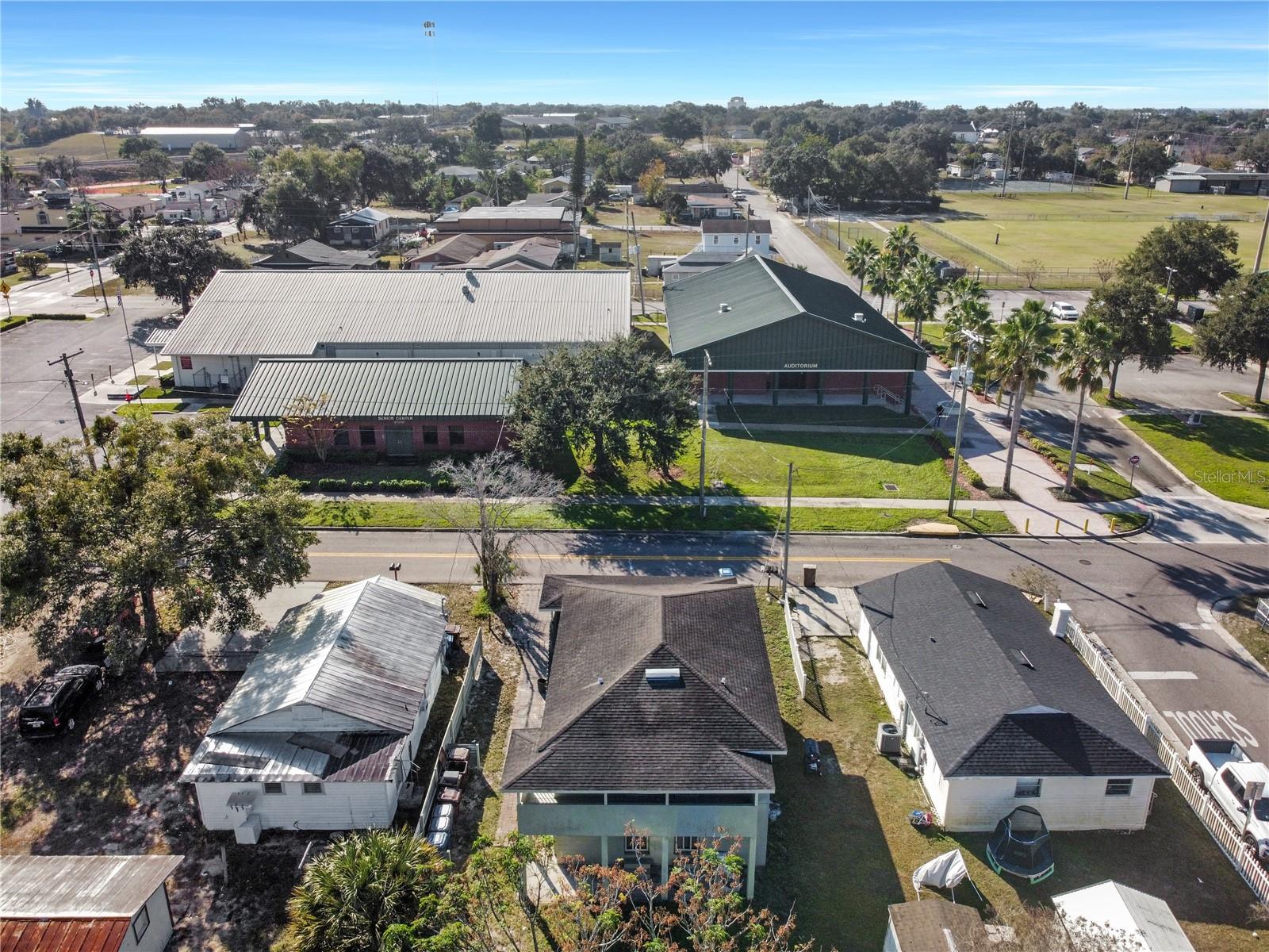 LOCKHARTS SUB - Residential Lease