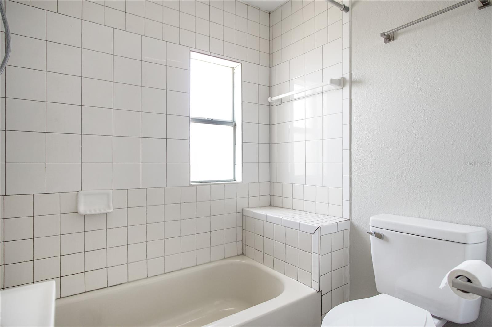 LOCKHARTS SUB - Residential Lease