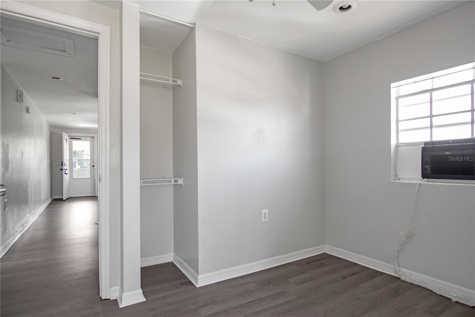 LOCKHARTS SUB - Residential Lease