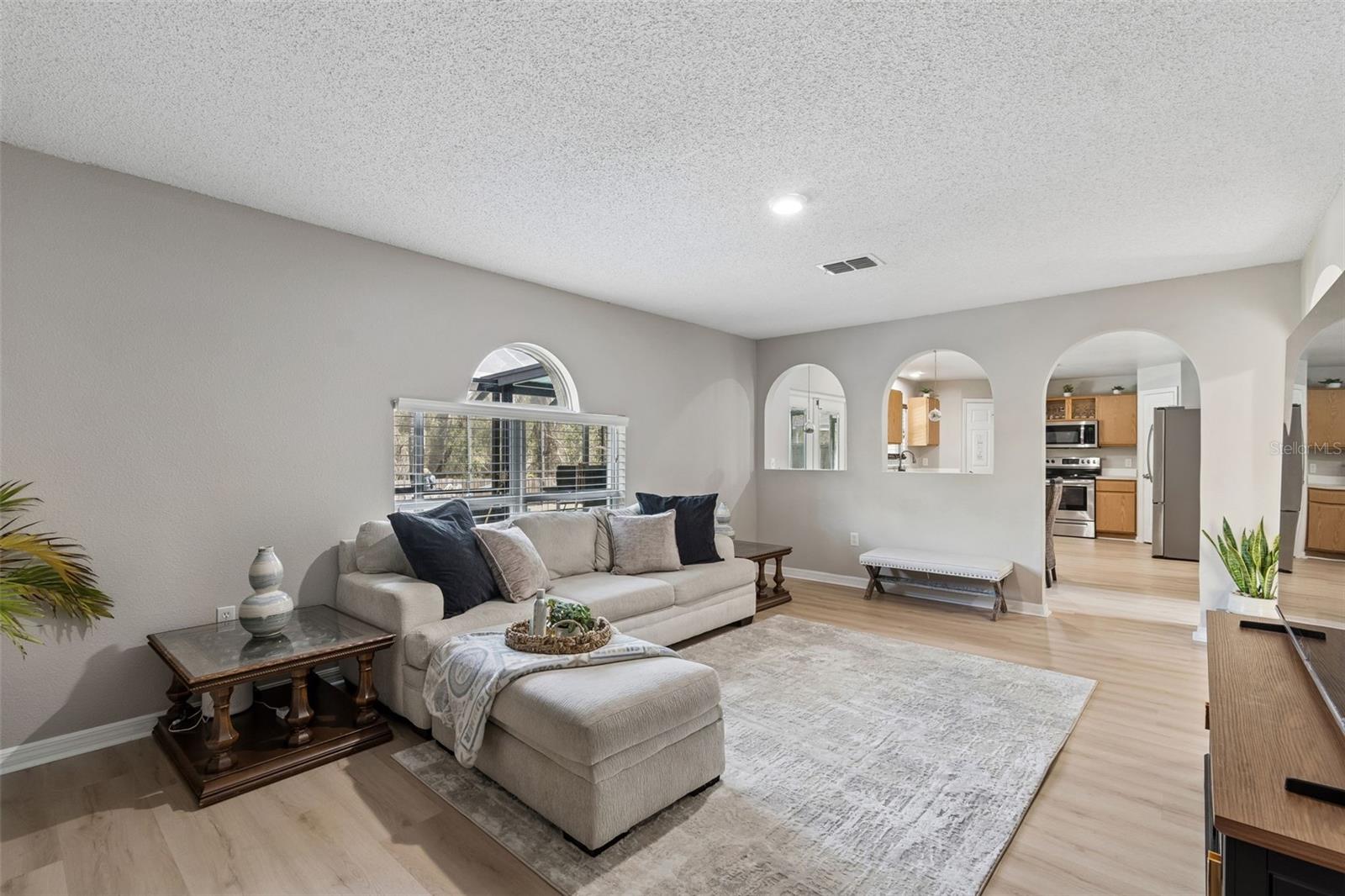 ABERDEEN PH 01 - Residential